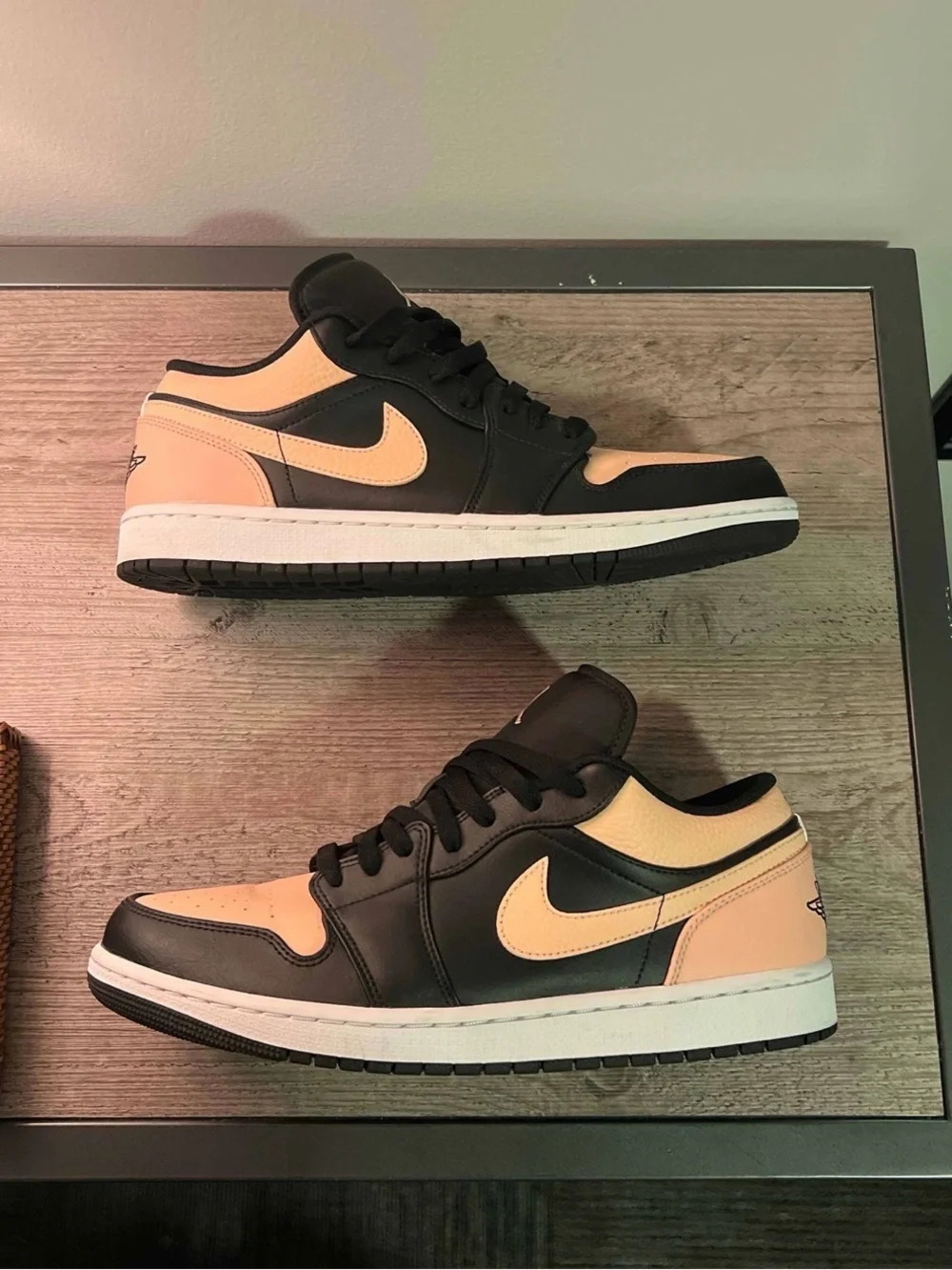 Nike Air Jordan 1 Low ‘Crimson Tint’